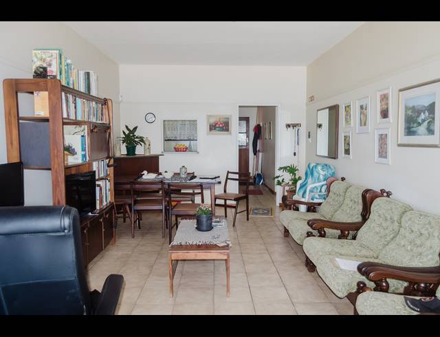 2 BEDROOM APARTMENT FOR SALE IN SCOTTBURGH CENTRAL